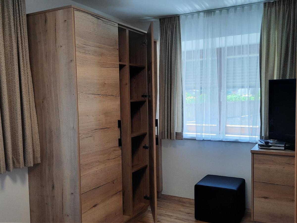 Alblerhof Lägenhet Pfunds Exteriör bild